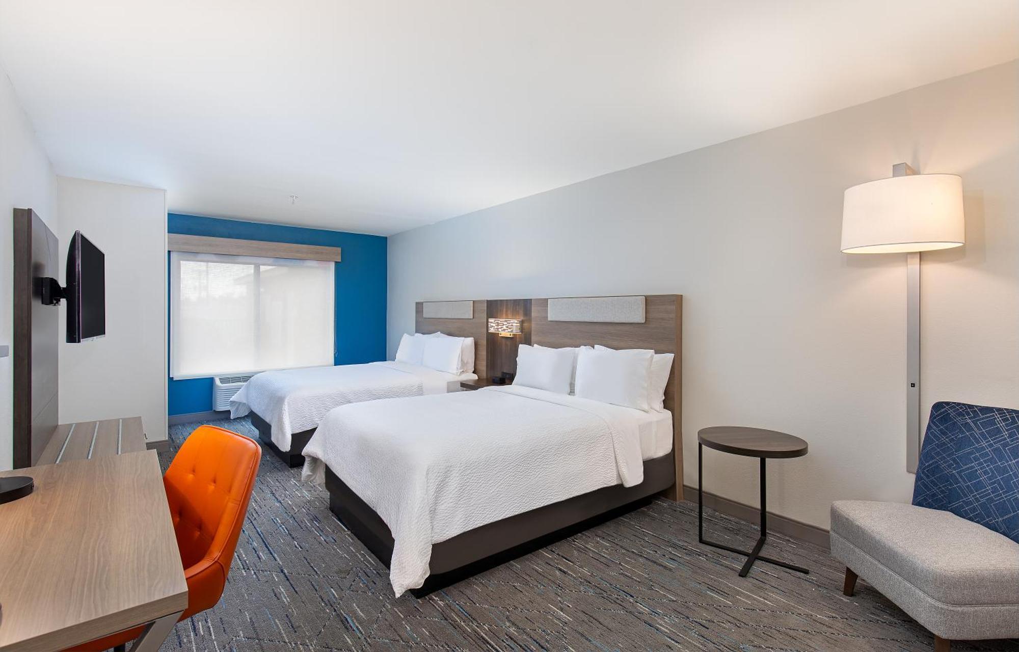 Hotel Express Savannah South I-95 By Ihg