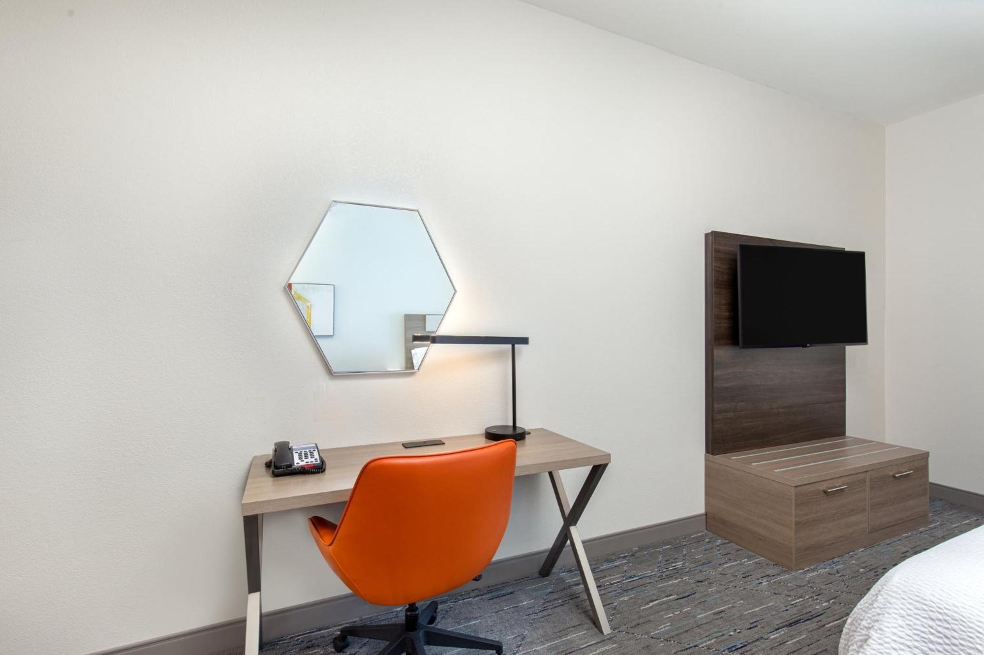 Express Savannah South I-95 By Ihg