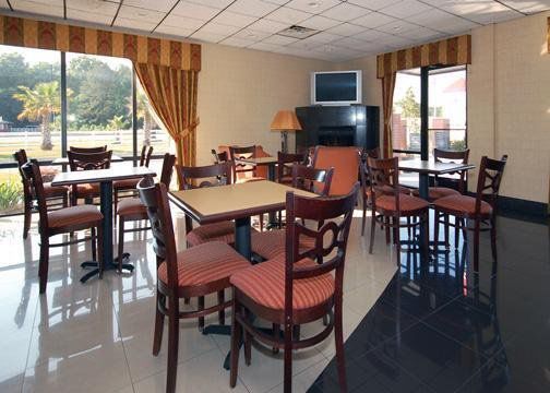 Hotel Express Savannah South I-95 By Ihg Richmond Hill